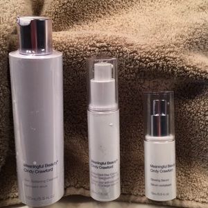 Meaningful Beauty by Cindy Crawford - new